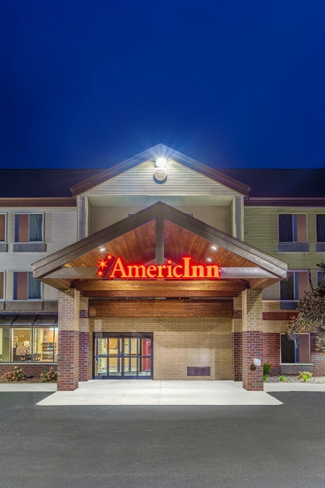 Hotel Americinn By Wyndham New Lisbon