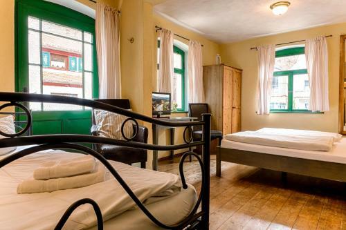 Hostal Pension Rauschenstein Und Apartments Forsthaus