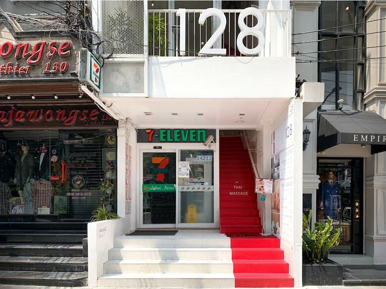 Hotel 128 Bangkok