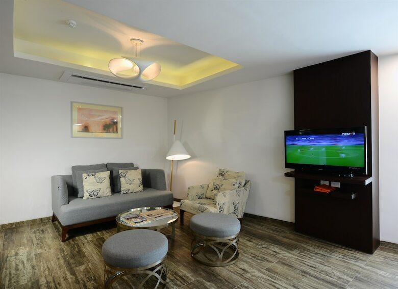 Hotel Howard Johnson By Wyndham Kolkata