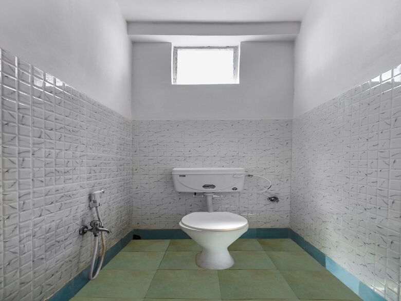 Hotel Oyo 8214 Malabar Plaza Residency 1
