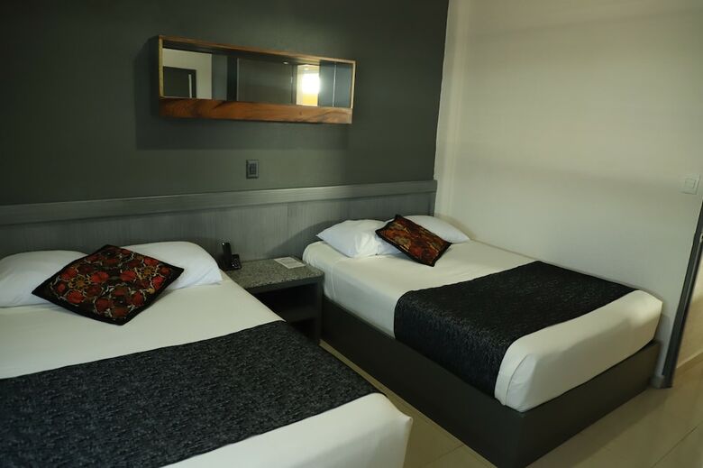 Hotel Homesuites Zaragoza