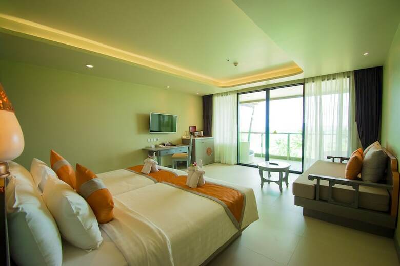 Hotel Maikhao Palm Beach Resort