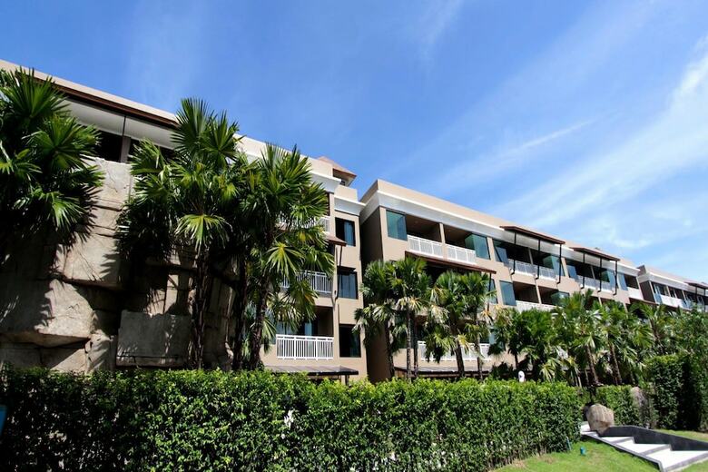 Hotel Maikhao Palm Beach Resort