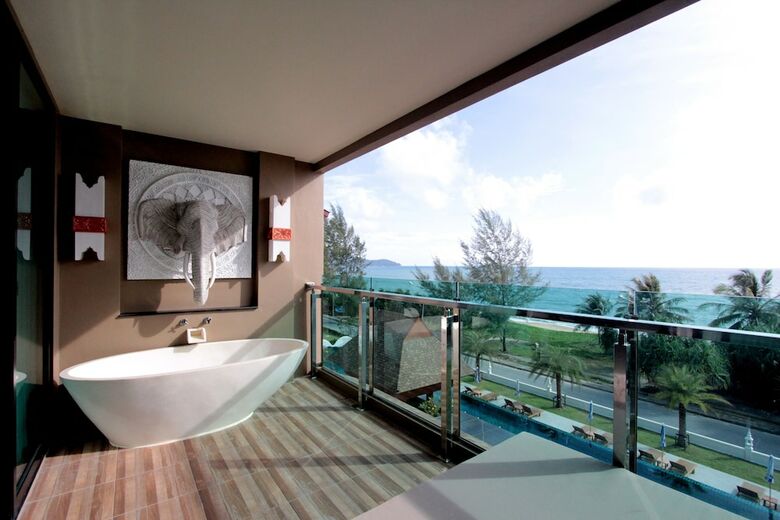Hotel Maikhao Palm Beach Resort