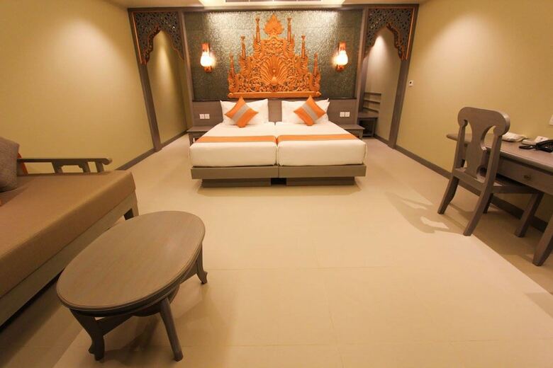 Hotel Maikhao Palm Beach Resort