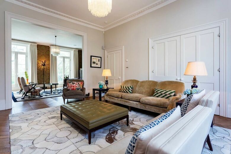 Veeve - Grand Notting Hill