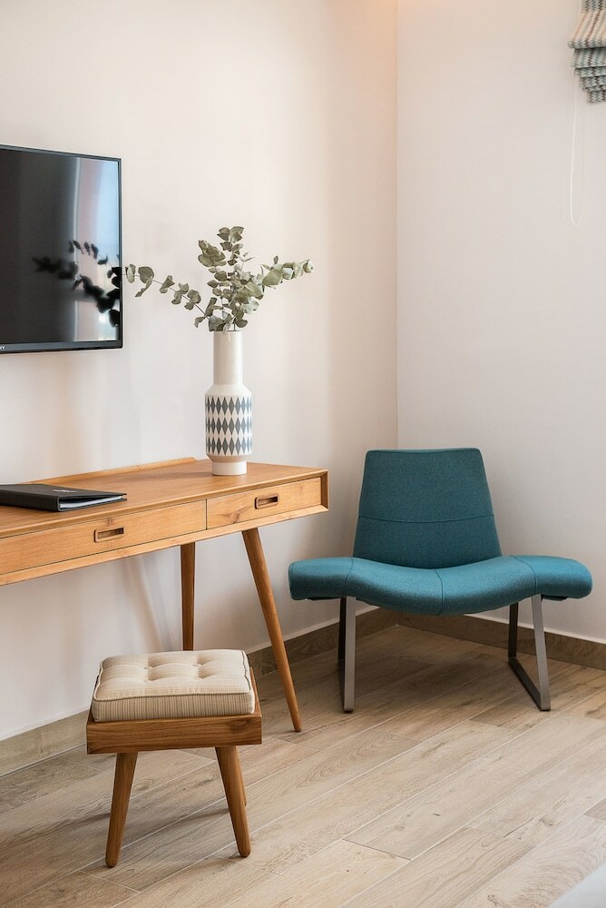 Hotel Avra Apartments Venetian Harbour