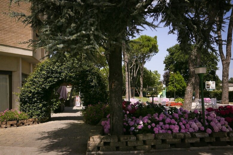 Ausonia Hotel Ristorante