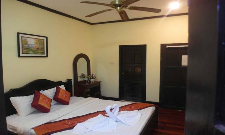 Hotel Kinnaly Place House