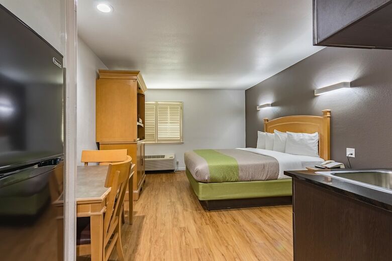 Hotel Studio 6 Plano, Tx