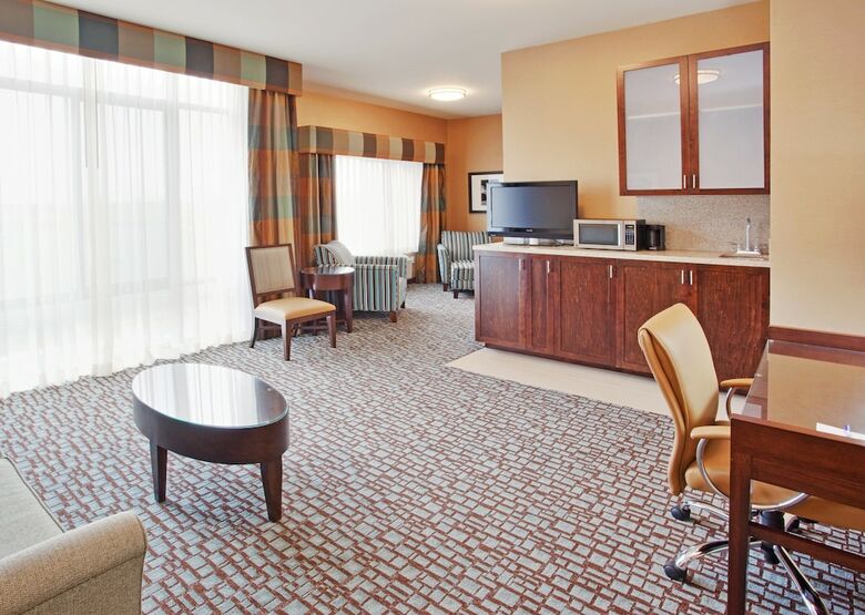 Hotel Holiday Inn Express & Suites Salinas