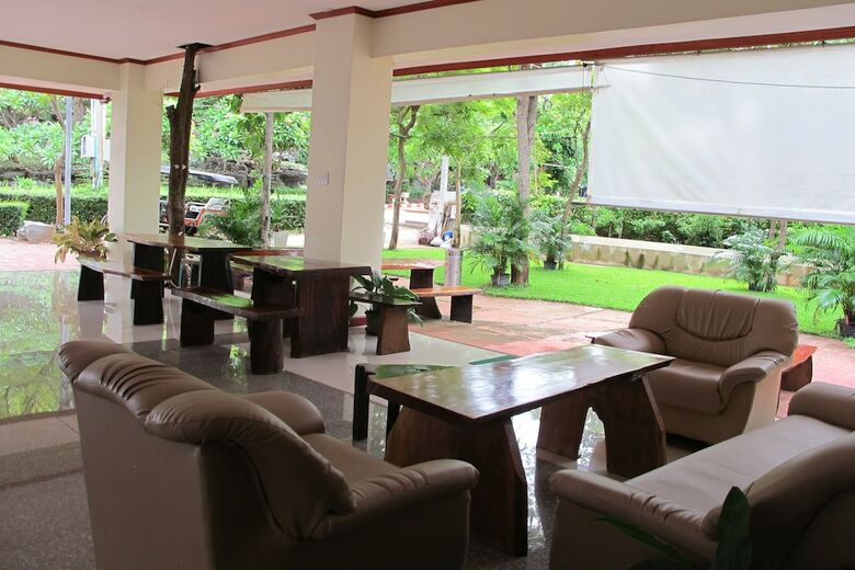 Hotel Koh Sichang Resort