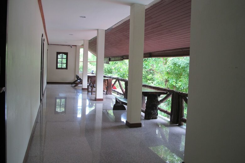 Hotel Koh Sichang Resort