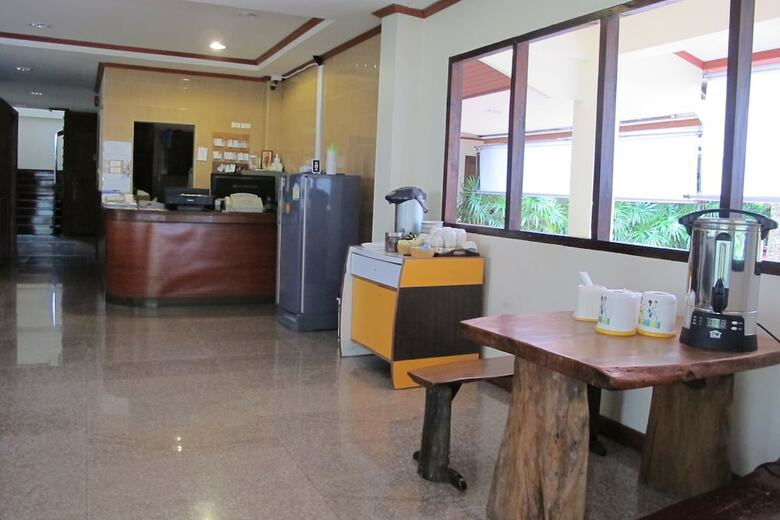 Hotel Koh Sichang Resort