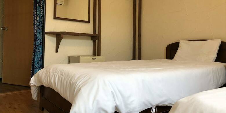 Hotel Hibiscus Inn Nakijin