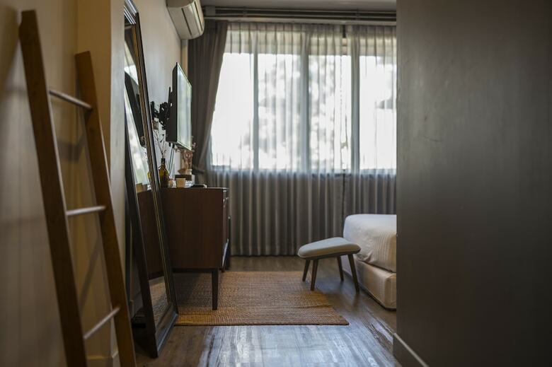 Iron32 Hotel