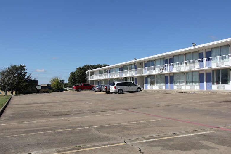 Hotel Lonestar Inn & Suites