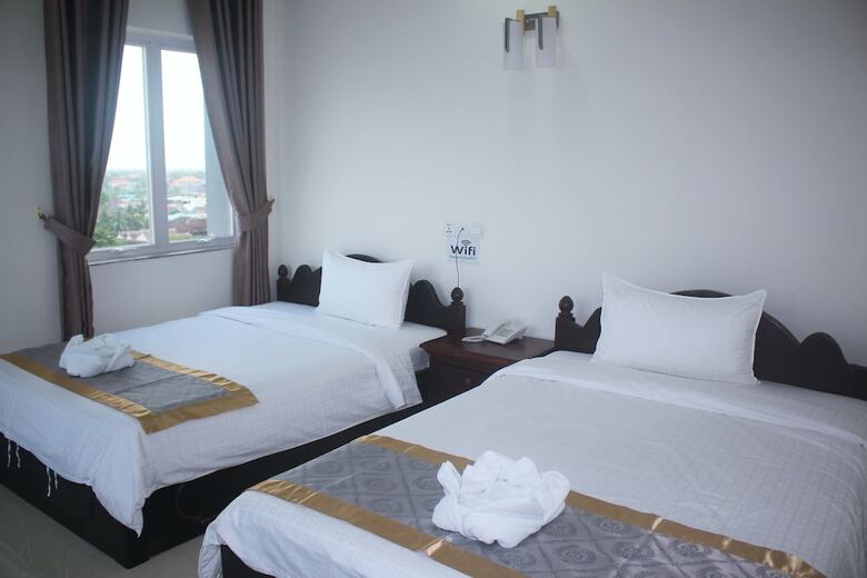 Kc River Hotel