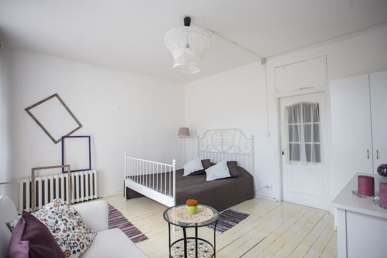 Hotel Tabouret I Chemodan