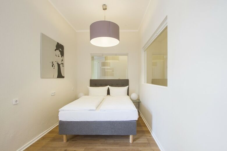 Primeflats - Huge Apartment At Gasometer 17