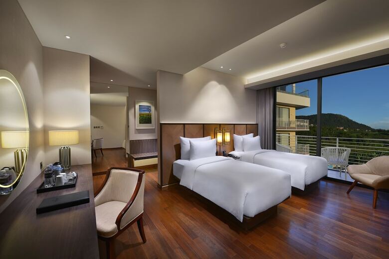 Hotel Golden Tulip Holland Resort