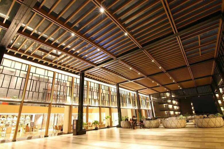Hotel Golden Tulip Holland Resort