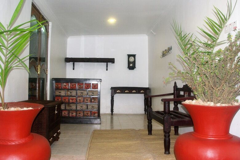 Hotel Nungwi House