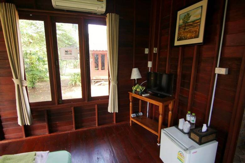 Hotel Ton-aor On The Beach Resort & Restaurant