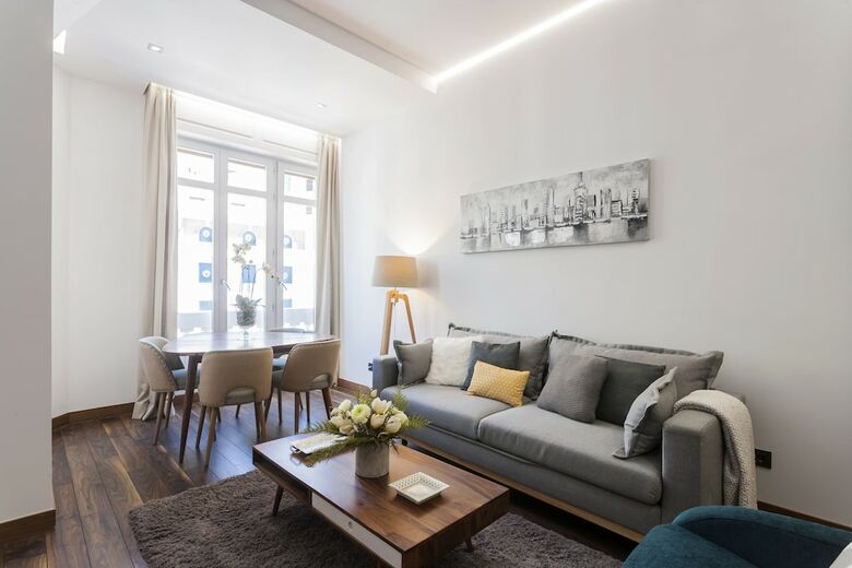 Dobo Homes Gran Via L Apartment