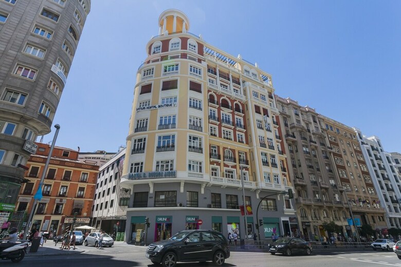 Dobo Homes Gran Via L Apartment