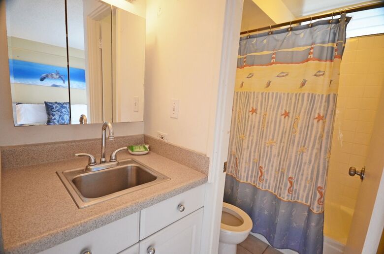 Apartamentos Kuhio Village #510 By Redawning