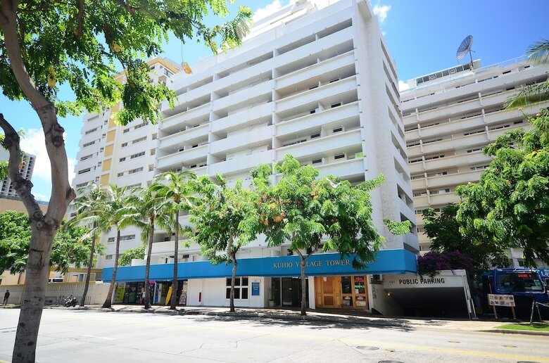Apartamentos Kuhio Village #202a By Redawning