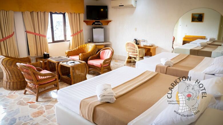 Clarkton Hotel