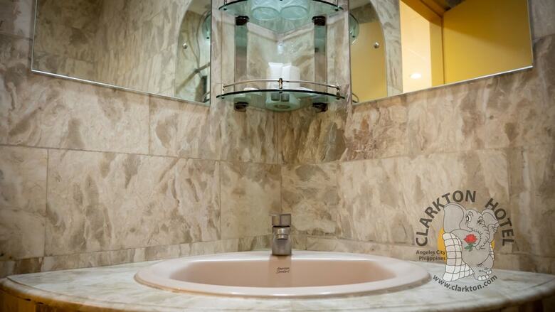 Clarkton Hotel