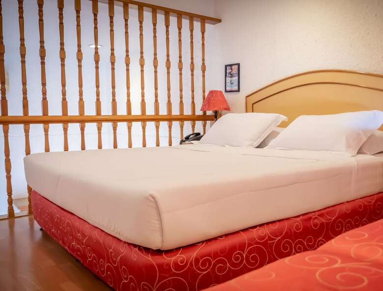 Clarkton Hotel