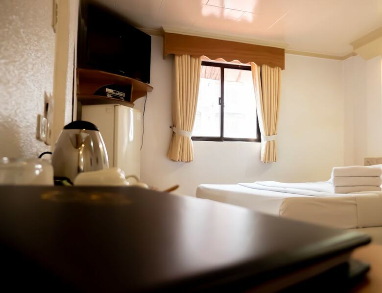 Clarkton Hotel