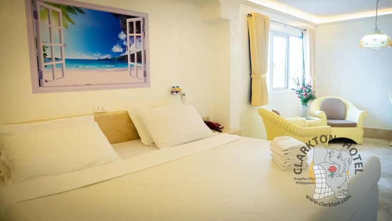 Clarkton Hotel