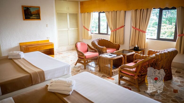 Clarkton Hotel