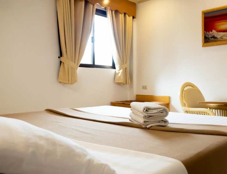 Clarkton Hotel