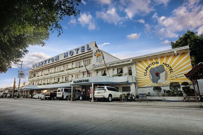 Clarkton Hotel