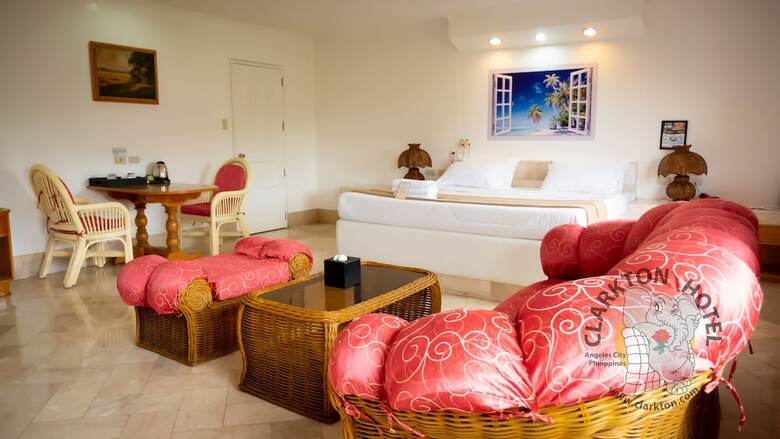 Clarkton Hotel