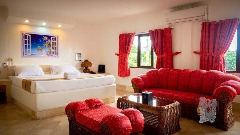 Clarkton Hotel