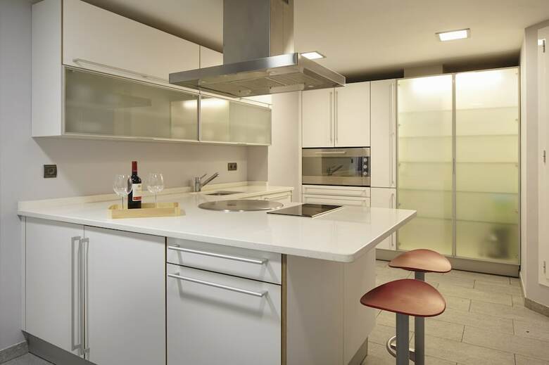 Playa de La Concha 3 Apartment By Feelfree Rentals