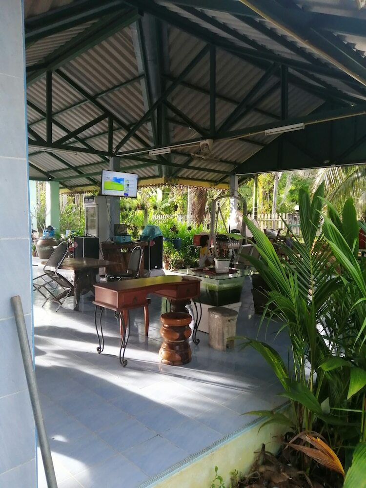 Hotel Sai Rung Resort