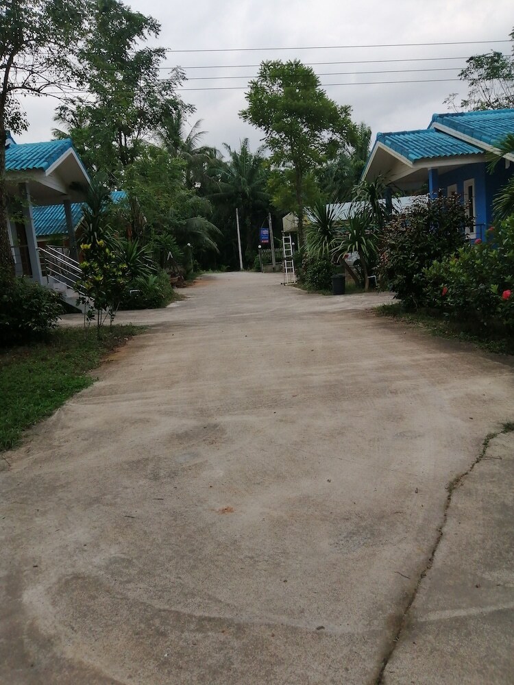 Hotel Sai Rung Resort