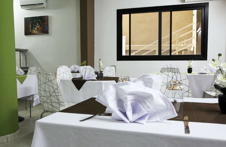 Wakola Hotel Fass Dakar