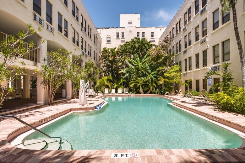 Tropicals Of Palm Beach