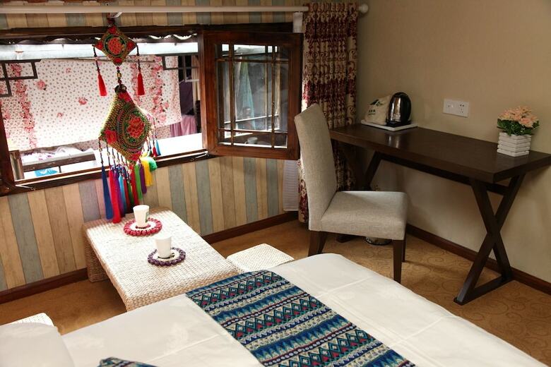 Hotel If You Are Here - Fenghuang