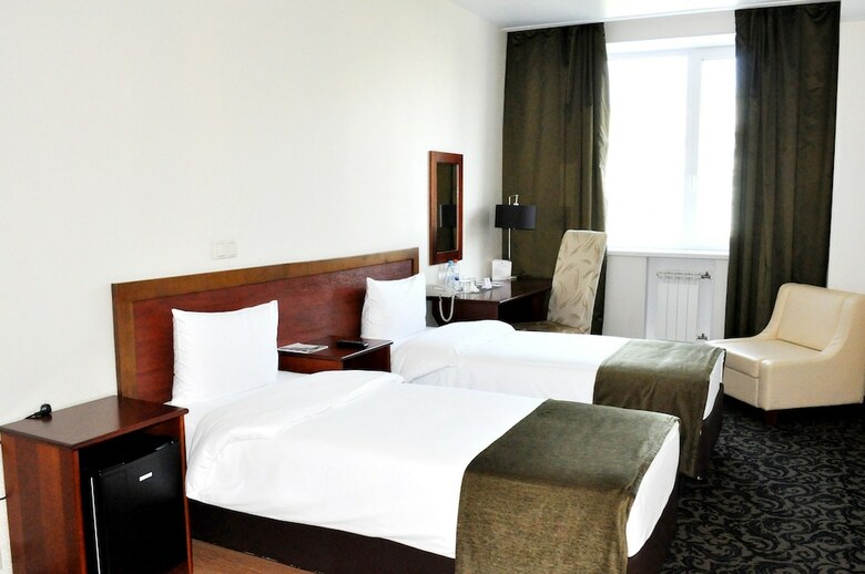 Benefit Plaza Congress Hotel